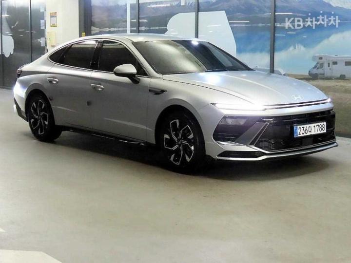 Hyundai Sonata The Edge DN8 2.0 LPG Premium 2