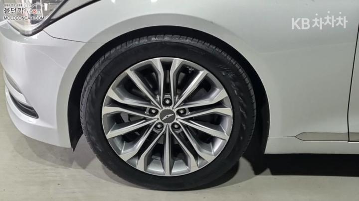 Hyundai Genesis DH G330 Premium AWD 7