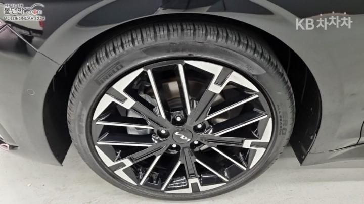 Kia K5 1.6 Gasoline Turbo Signature 7