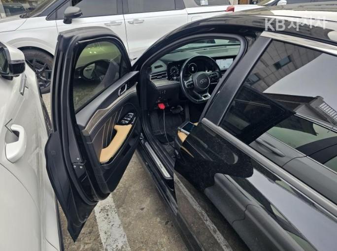 Kia K5 1.6 Gasoline Turbo Signature 5