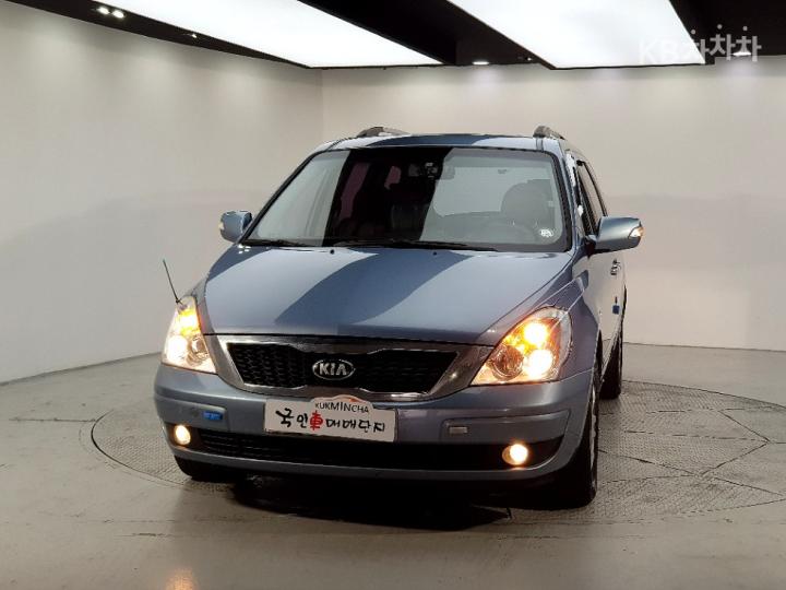 Kia Carnival R New Limousine GLX Top Model