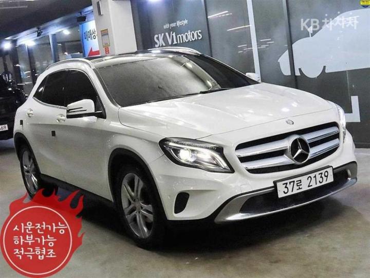 Mercedes-Benz GLA-Class X156 GLA200 CDi