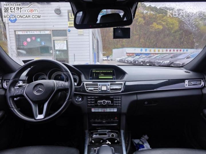 Mercedes-Benz E-Class New E300 Avantgarde W212 2009-2013 6