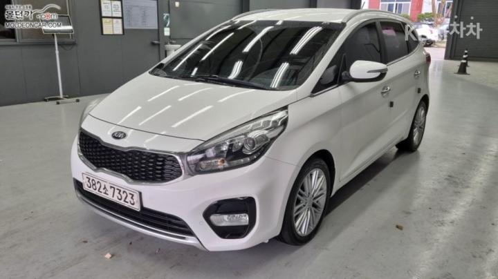 Kia Carens 1.7 Diesel Prestige
