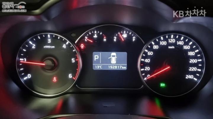 Kia Carens 1.7 Diesel Prestige 6