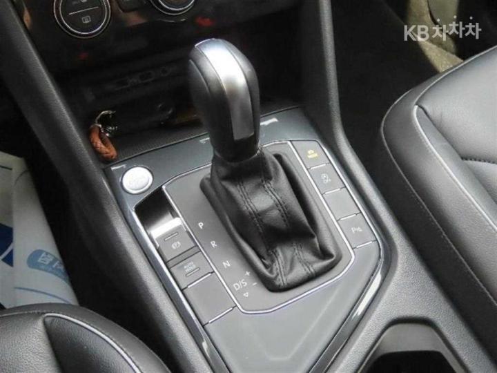 Volkswagen Tiguan 2.0 TDI Base Type 7