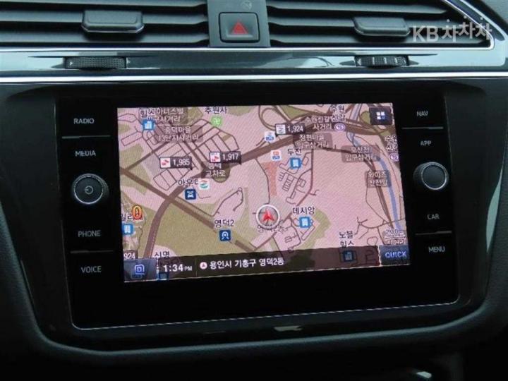 Volkswagen Tiguan 2.0 TDI Base Type 9