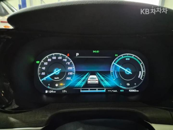 Kia K5 Hybrid 2.0 HEV Noblesse 5