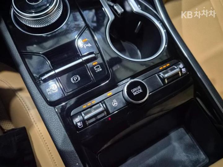 Kia K5 Hybrid 2.0 HEV Noblesse 10