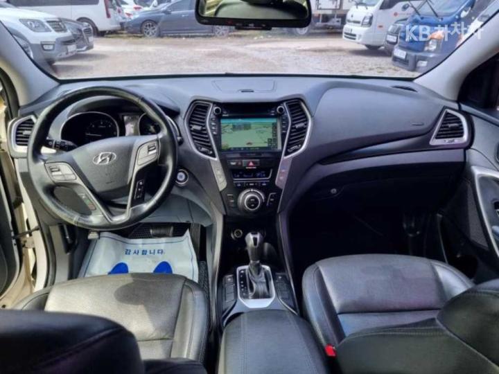 Hyundai Santa Fe The Prime Diesel R2.0 2WD Exclusive Base 8