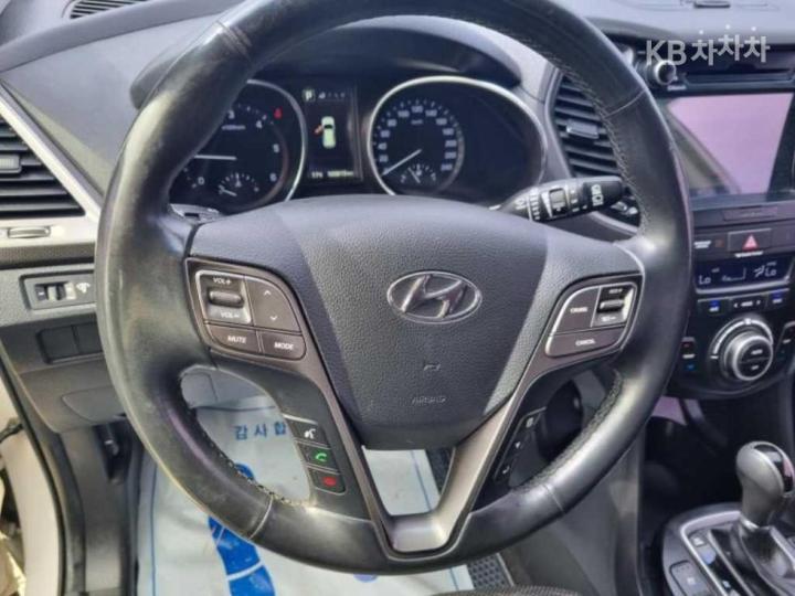 Hyundai Santa Fe The Prime Diesel R2.0 2WD Exclusive Base 9