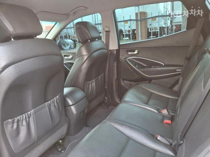 Hyundai Santa Fe The Prime Diesel R2.0 2WD Modern 7