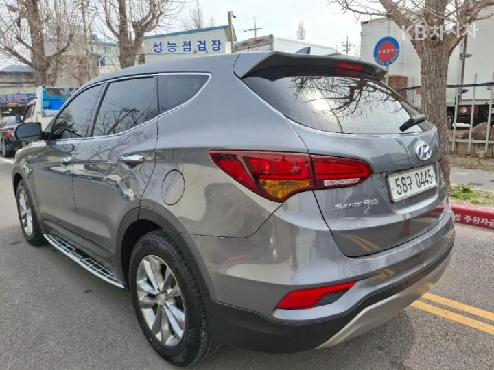 Hyundai Santa Fe The Prime Diesel R2.0 2WD Modern 10