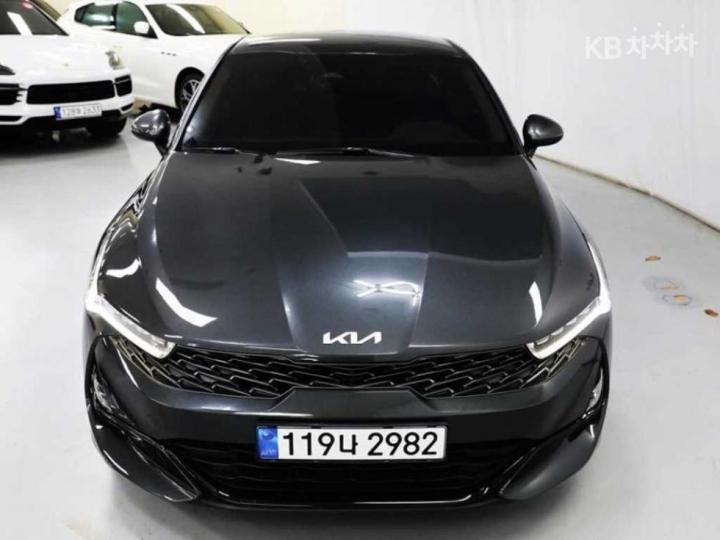 Kia K5 2.0 Gasoline Trendy 3