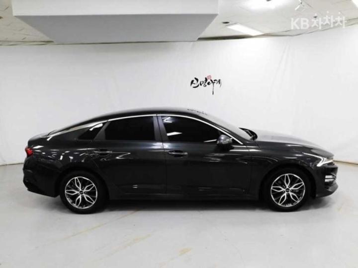 Kia K5 2.0 Gasoline Trendy 5