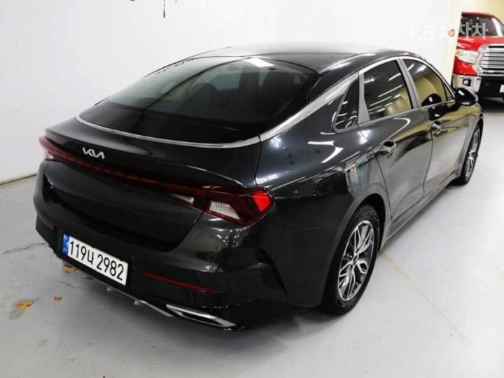 Kia K5 2.0 Gasoline Trendy 6