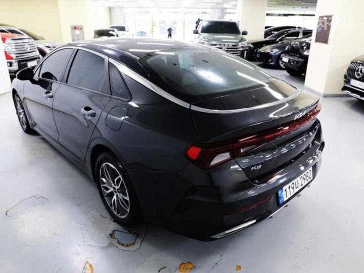 Kia K5 2.0 Gasoline Trendy 8