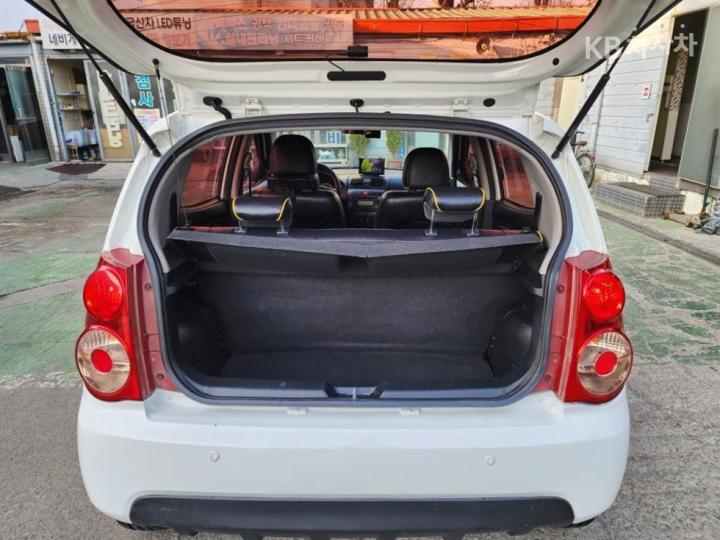 Kia Morning New LX Premium Type Black Premium 10