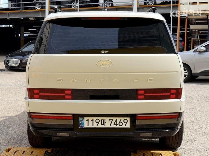 Hyundai Santa Fe The Hybrid MX5 1.6T HEV 2WD Calligraphy 4