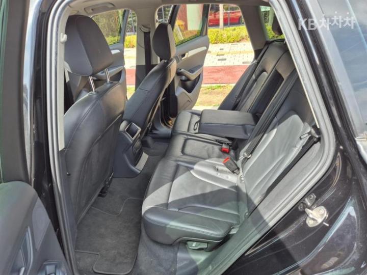 Audi Q5 2.0 TDI Quattro 8R 7