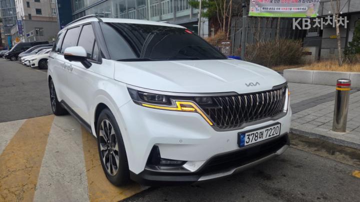 Kia Carnival D2.2 Signature