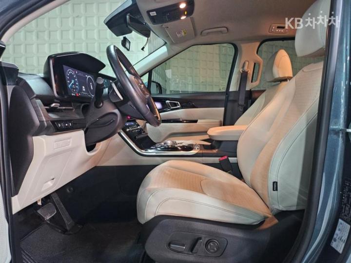 Kia Carnival D2.2 Signature 2