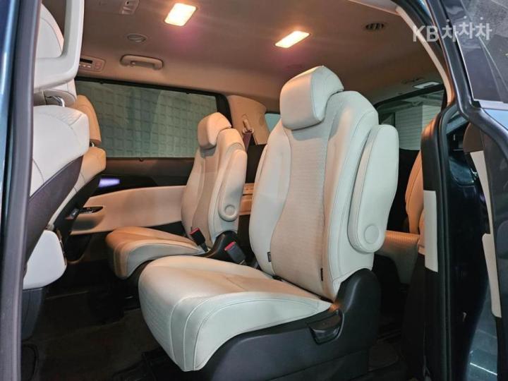 Kia Carnival D2.2 Signature 3