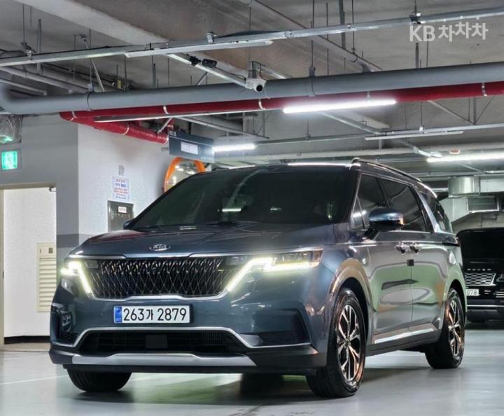 Kia Carnival D2.2 Signature 4