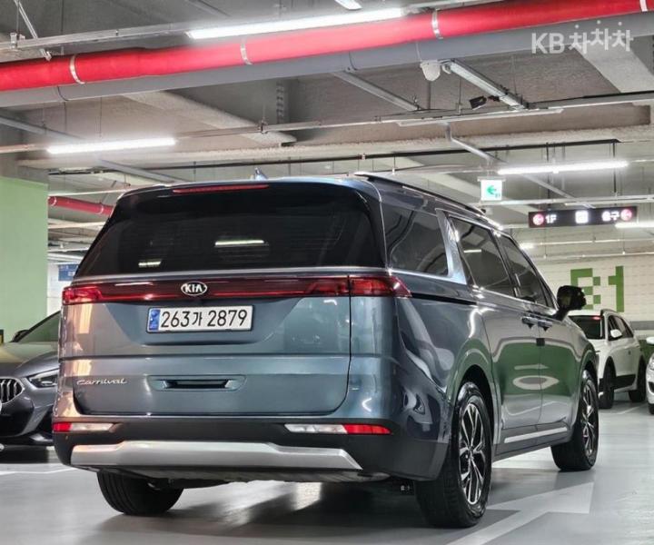 Kia Carnival D2.2 Signature 7
