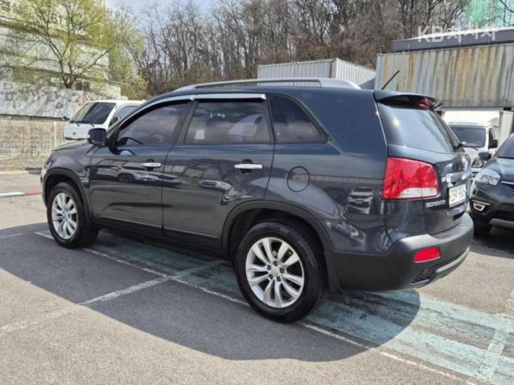 Kia Sorento R Diesel 2.2 4WD TLX Top Model 4