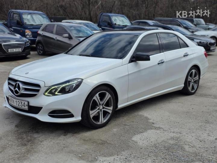 Mercedes-Benz E-Class New E220 CDI Avantgarde W212
