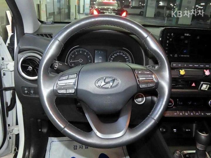 Hyundai Kona 1.6 Gasoline Turbo 2WD Modern 9