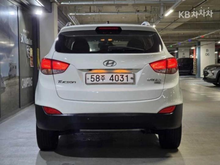 Hyundai Tucson ix Diesel 2WD LMX20 Premium 6