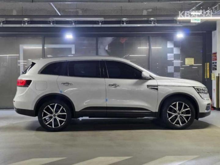 Renault QM6 2.0 LPe 2WD RE Signature 4