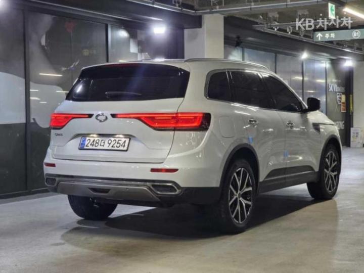 Renault QM6 2.0 LPe 2WD RE Signature 5