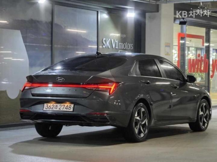 Hyundai Avante CN7 1.6 Gasoline Inspiration 5