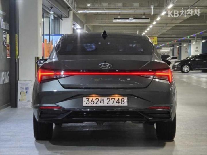 Hyundai Avante CN7 1.6 Gasoline Inspiration 6