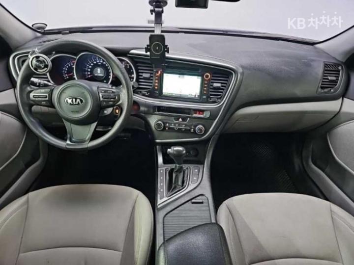 Kia K5 Luxury Base Type 6