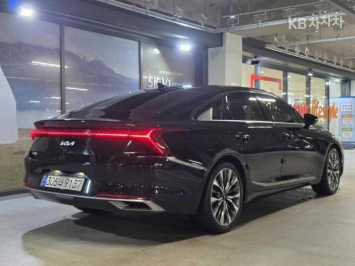 Kia K8 2.5 Gasoline Noblesse 5