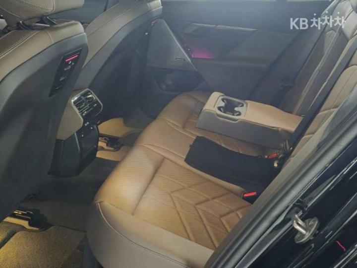 BMW 5 Series New G60 520i M Sport 6