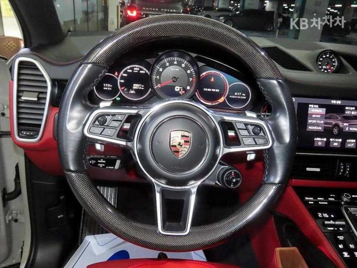 Porsche Cayenne 9Y0 3.0 Coupe Base Type 9