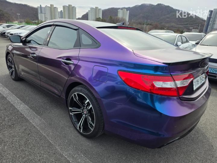 Hyundai Grandeur HG HG220 Diesel Premium 9