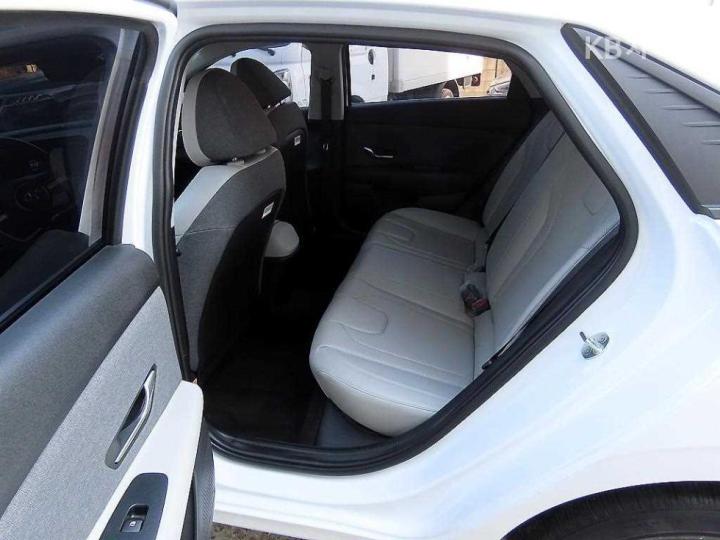 Hyundai Avante CN7 1.6 Gasoline Modern 8