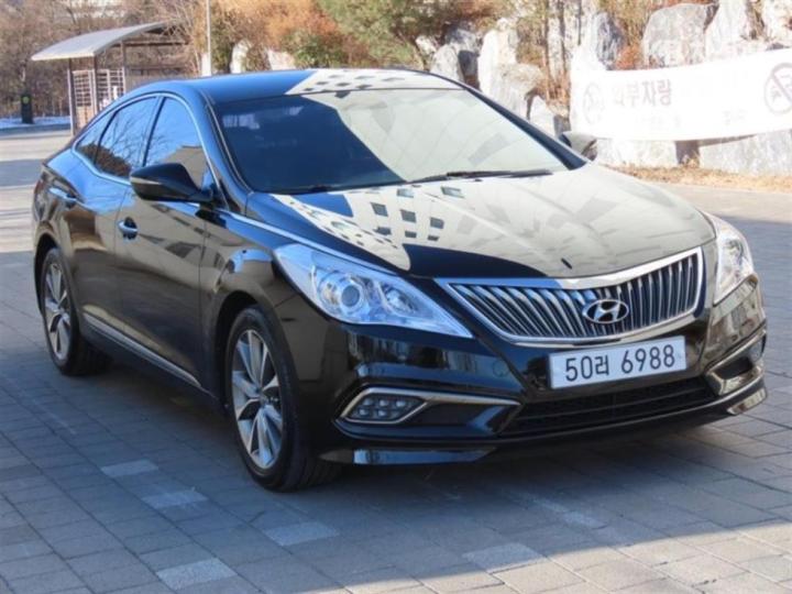 Hyundai Grandeur HG HG300 Premium Collection 3