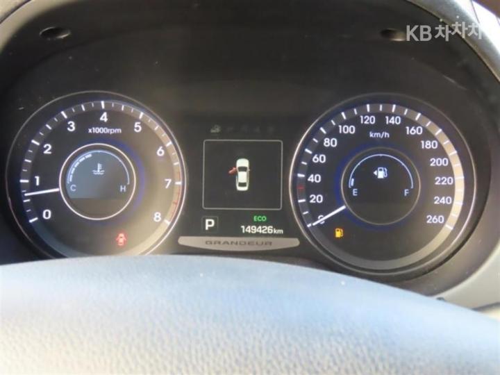 Hyundai Grandeur HG HG300 Premium Collection 6