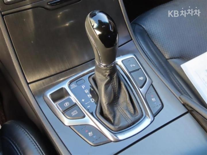 Hyundai Grandeur HG HG300 Premium Collection 7