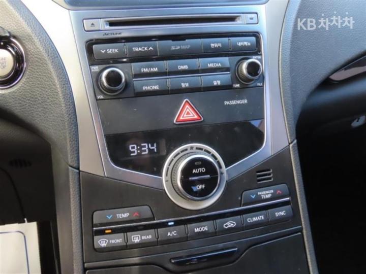 Hyundai Grandeur HG HG300 Premium Collection 8