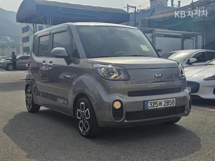 Kia Ray 1.0 Gasoline Signature 4