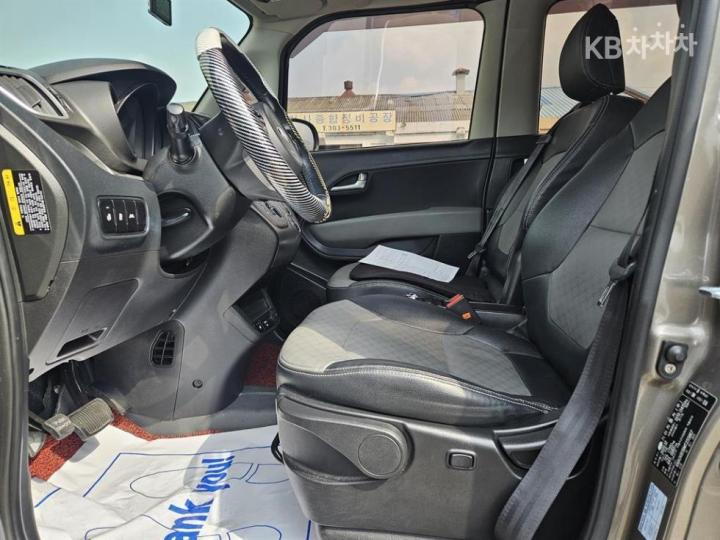 Kia Ray 1.0 Gasoline Signature 7