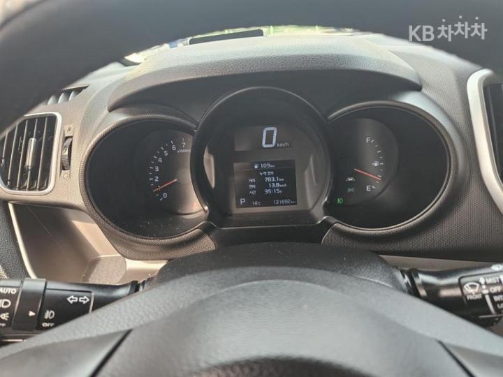 Kia Ray 1.0 Gasoline Signature 10